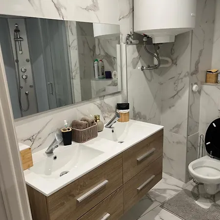Apartman Souad Saint-Vallier